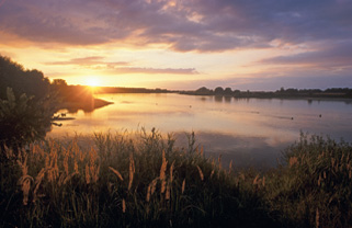 Photo Sonnenaufgang über der Elbe